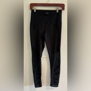 The North Face Flashdry Leggings